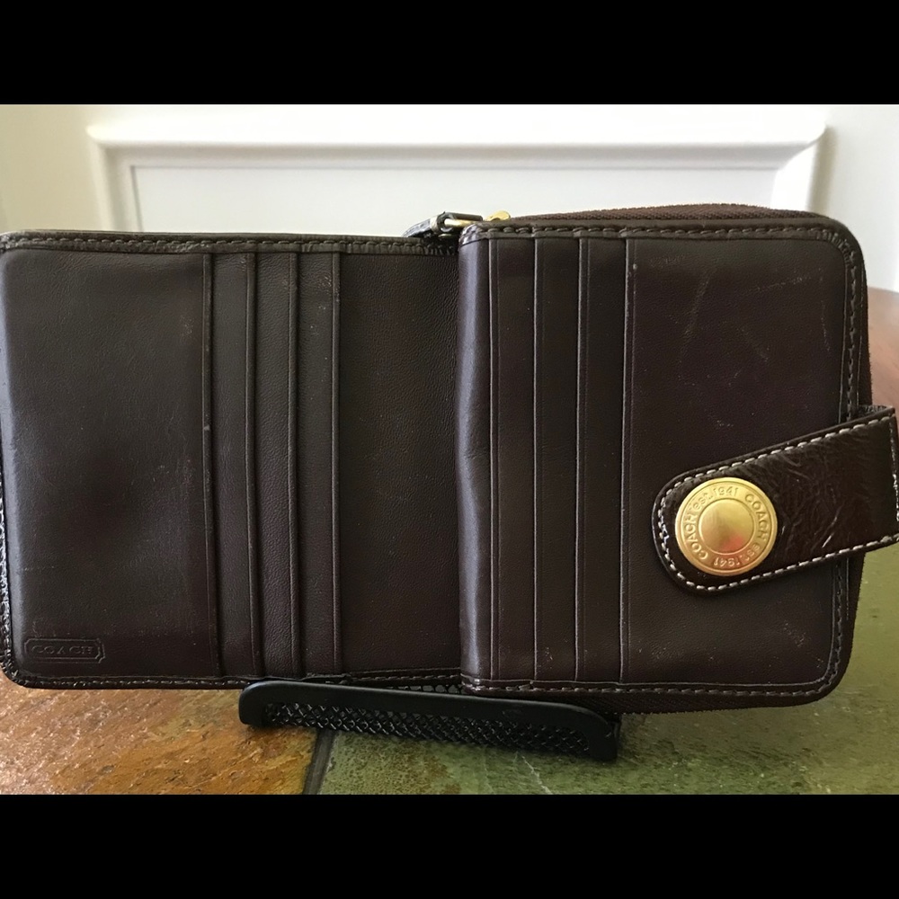 Coach Wallet - Picture 4 of 4